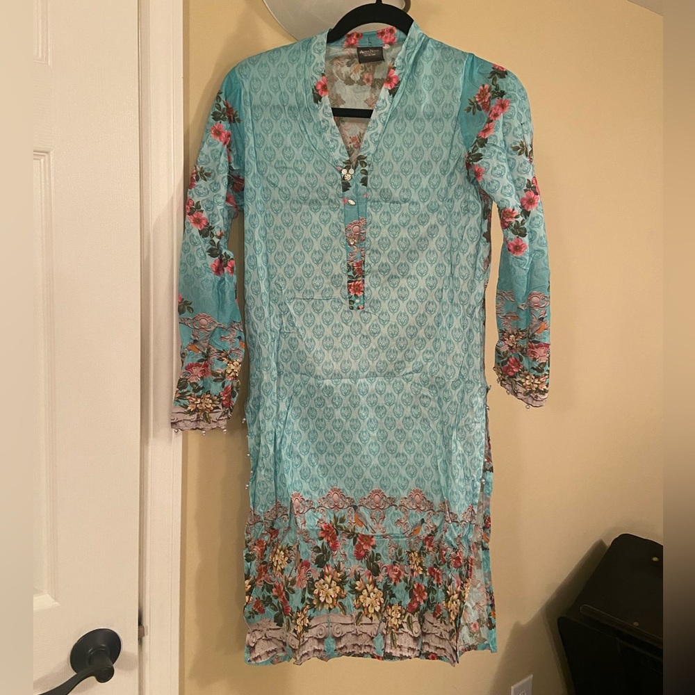 AGHA NOOR kurta